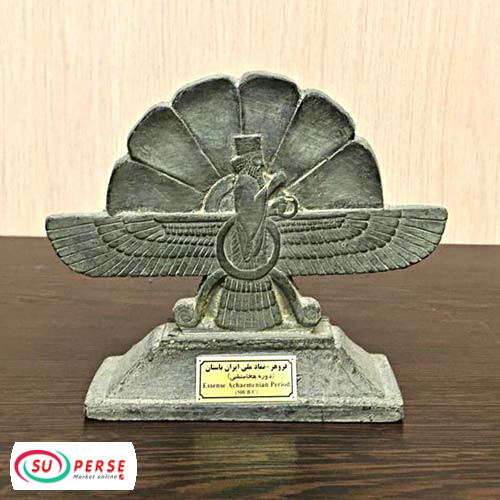 مجسمه نقش برجسته فروهر با گل لوتوس در رنگ سیاه رنگی